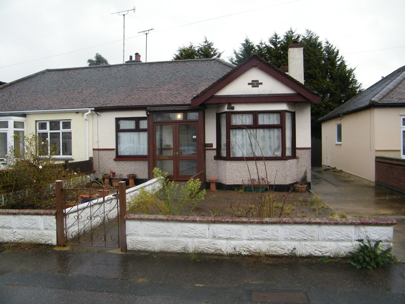 Thornford Gardens, Southend-On-Sea, Essex, SS2 6PX