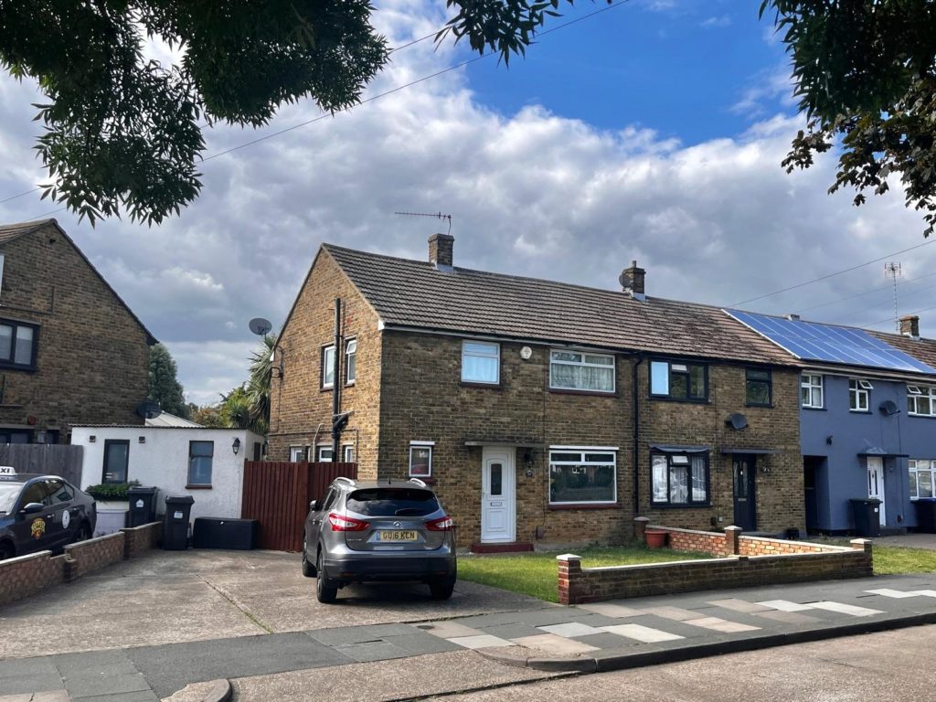 Rochford Road, Southend-On-Sea, Essex, SS2 6ST