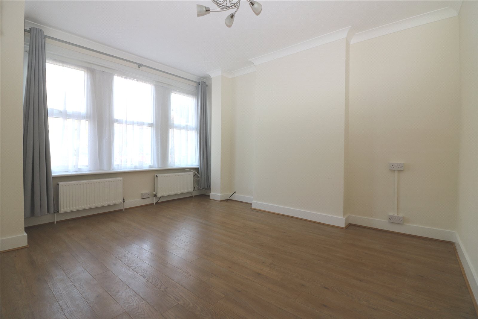 West Road, Shoeburyness, SouthendonSea, Essex, SS3 9EH Hunt Roche