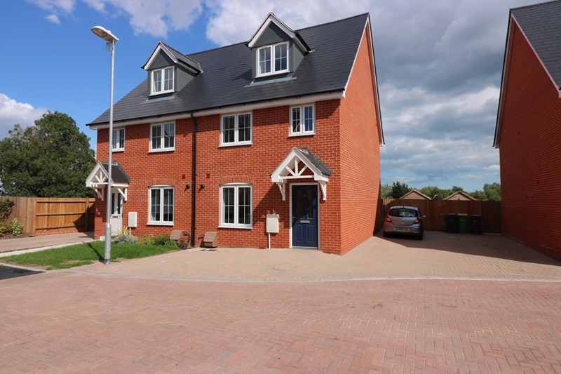 Sandy Crescent, Great Wakering, Southend-On-Sea, Essex, SS3 0FN