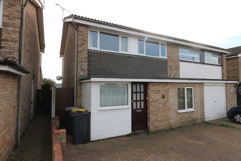 Seaview Drive, Great Wakering, Southend-On-Sea, Essex, SS3 0BE