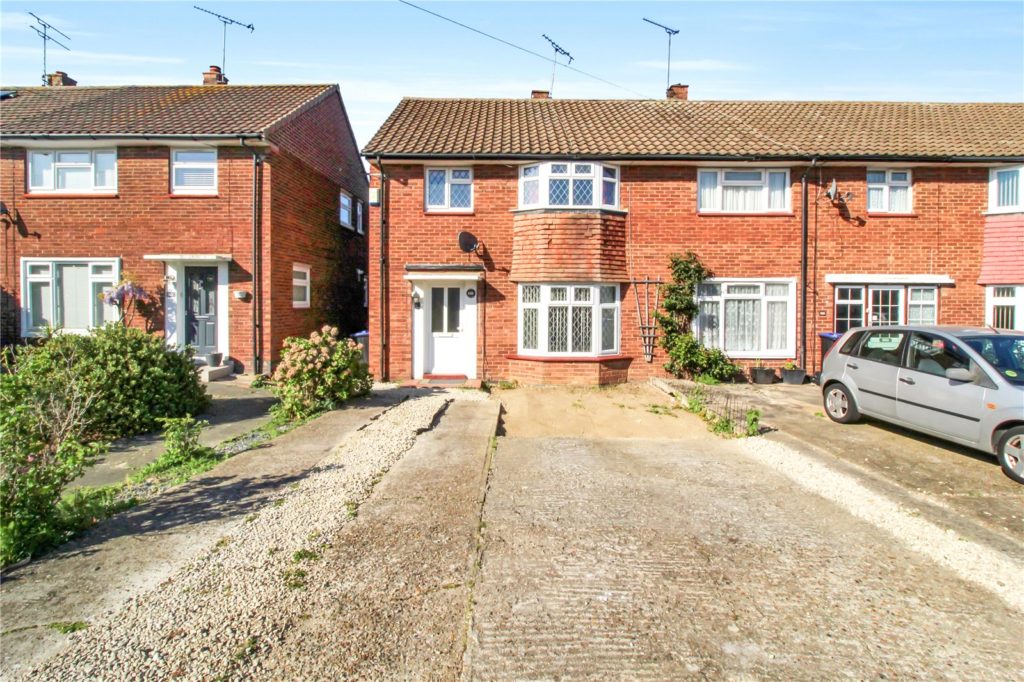 Danescroft Drive, Leigh-on-Sea, Essex, SS9 4NQ