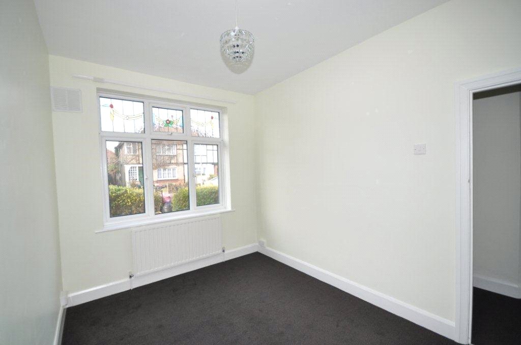 Beechmont Gardens, Southend on Sea, Essex, SS2 6RP Hunt Roche