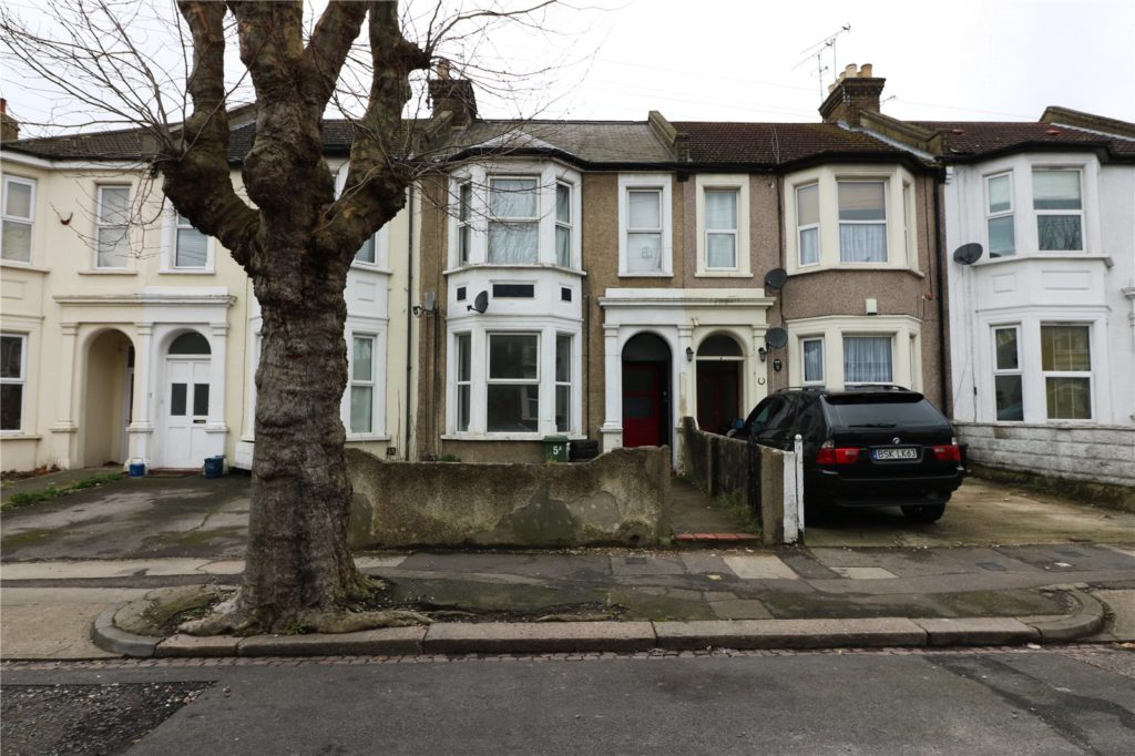 Hastings Road, Southend on Sea, Essex, SS1 2DR