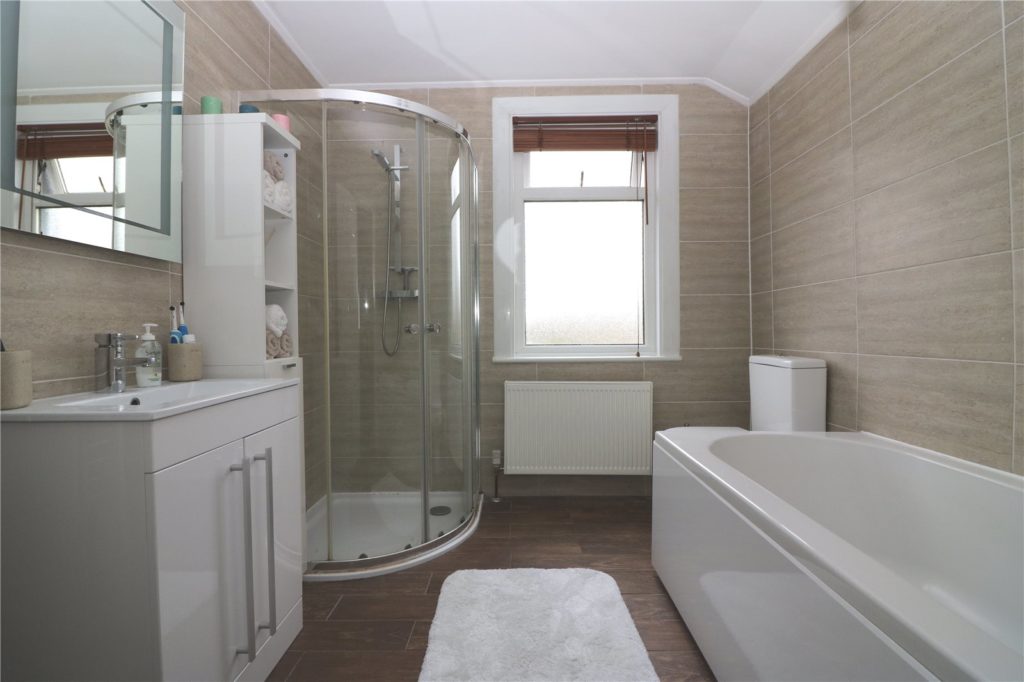 Fairfax Drive, Westcliff on Sea, Essex, SS0 9LY