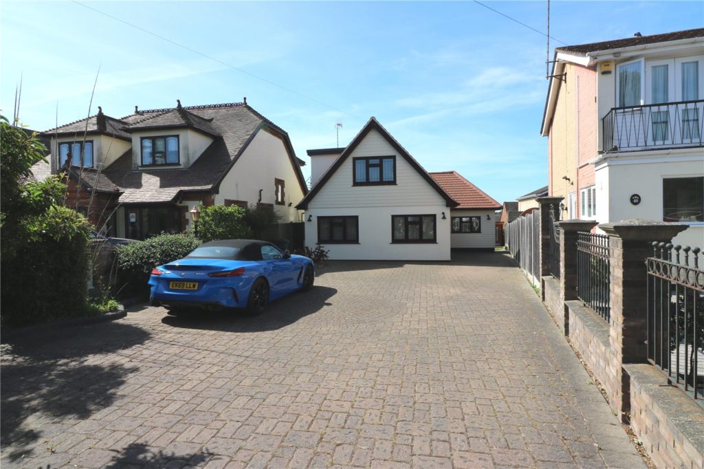 Green Lane, Eastwood, Leigh on Sea, Essex, SS9 5QX