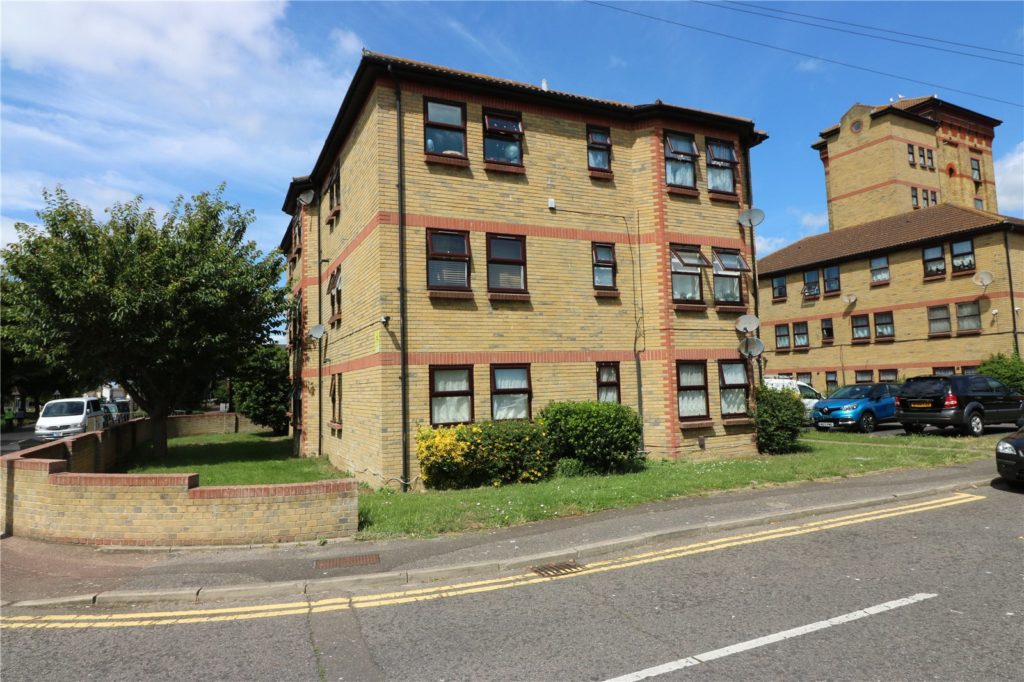 Maple Court, The Woodlands, Shoeburyness, Essex, SS3 9RZ