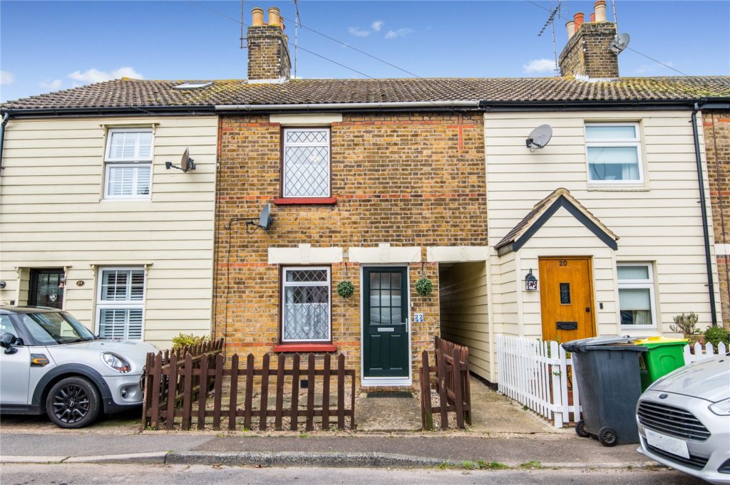 St Johns Road, Great Wakering, SS3 0AL Hunt Roche