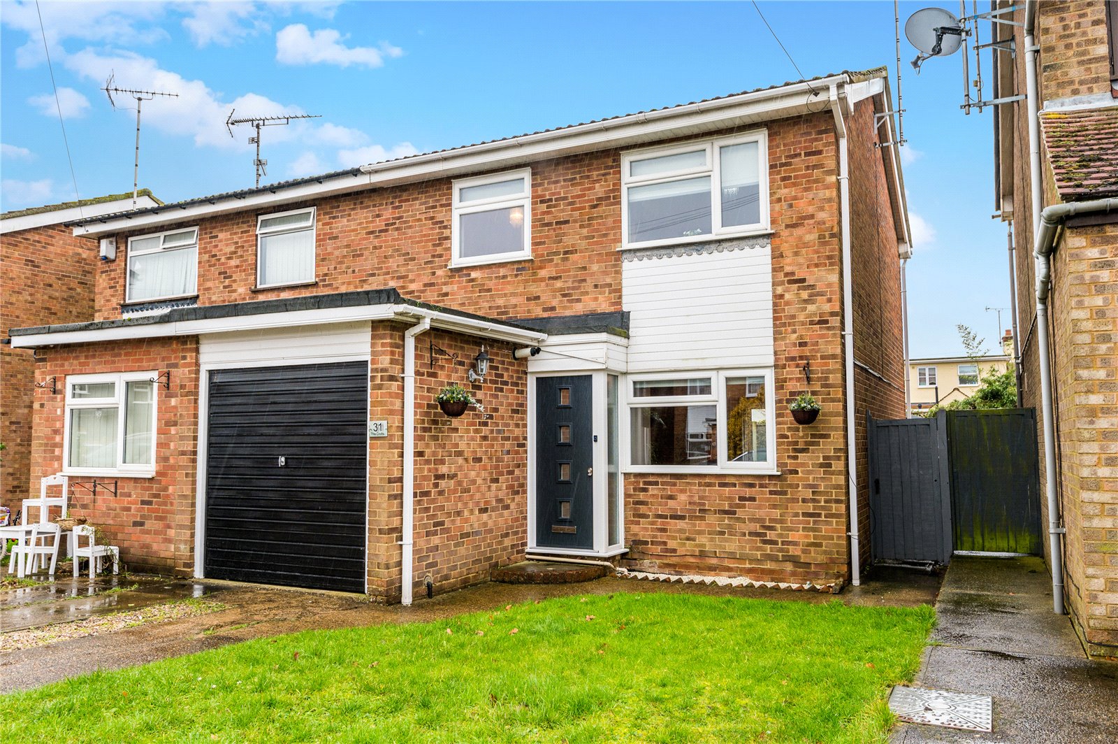 The Crofts, Little Wakering, SS3 0JS Hunt Roche