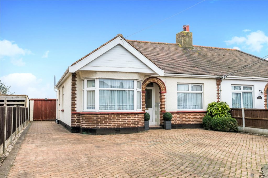 Southend Road, Rochford, SS4 1HH