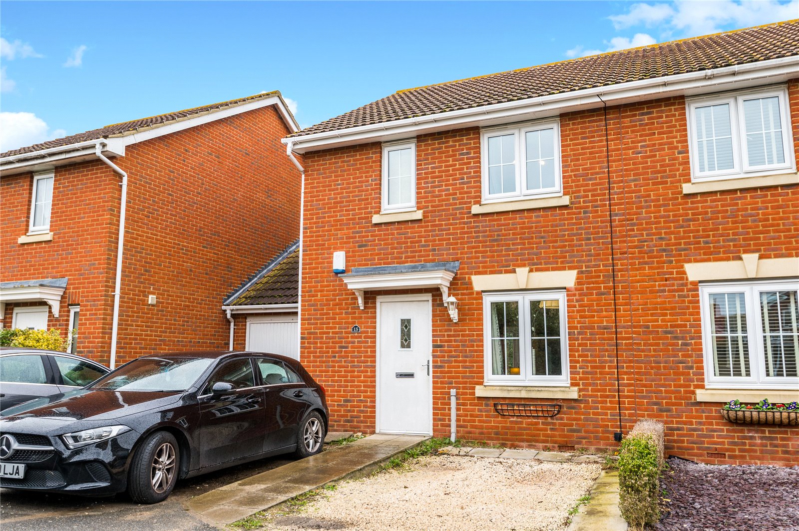 Havengore Close, Great Wakering, SouthendonSea, SS3 0PH Hunt Roche