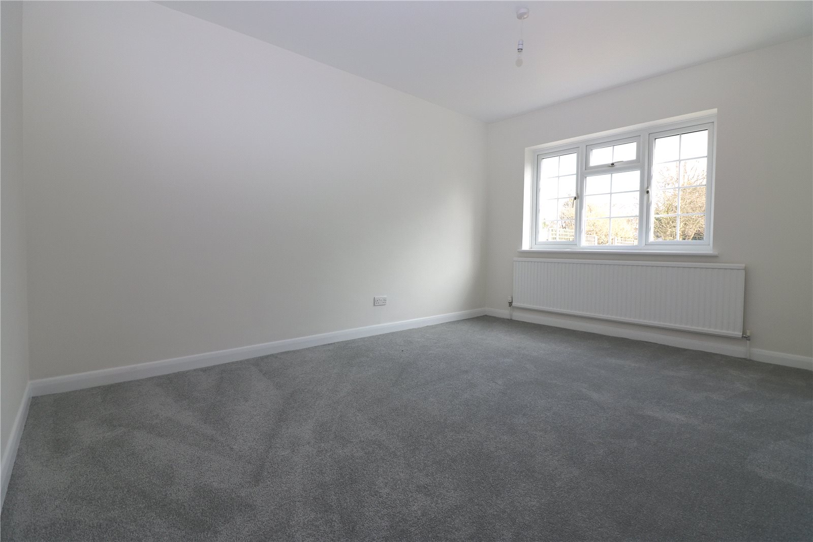 Tracey Court, 96 Blenheim Crescent, Leigh on Sea, Essex, SS9 3DX Hunt