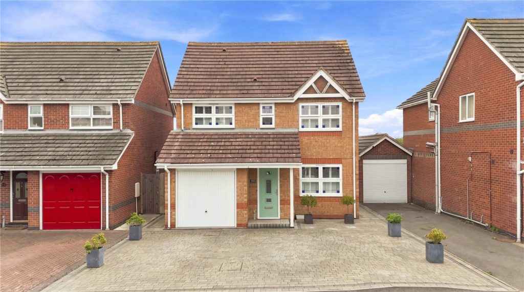 Alexandra Road, Great Wakering, SS3 0GW