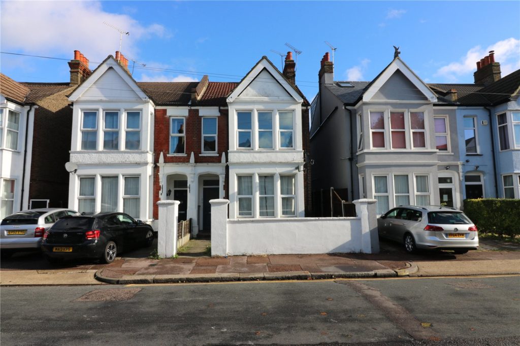 Claremont Road, Westcliff on Sea, Essex, SS0 7DZ