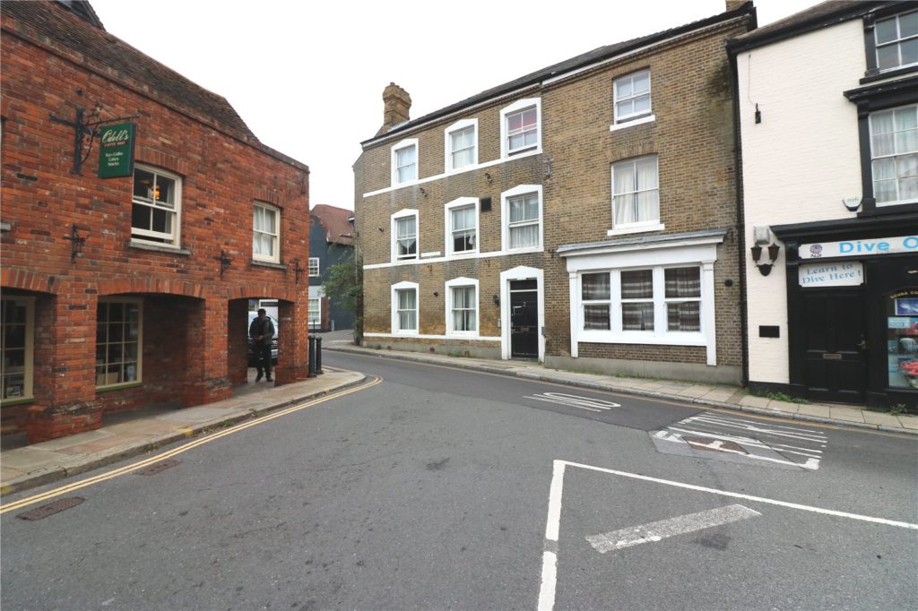 Acacia House, 2 East Street, Rochford, Essex, SS4 1DB