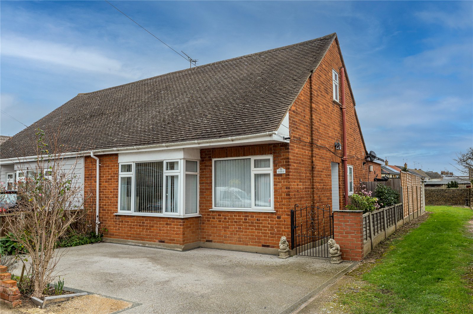 Alexandra Road, Great Wakering, Essex, SS3 0HN Hunt Roche