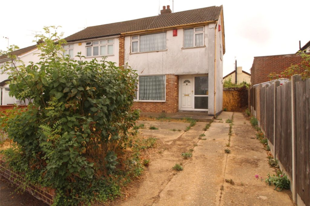 Arterial Road, Leigh-on-Sea, Essex, SS9 4DJ