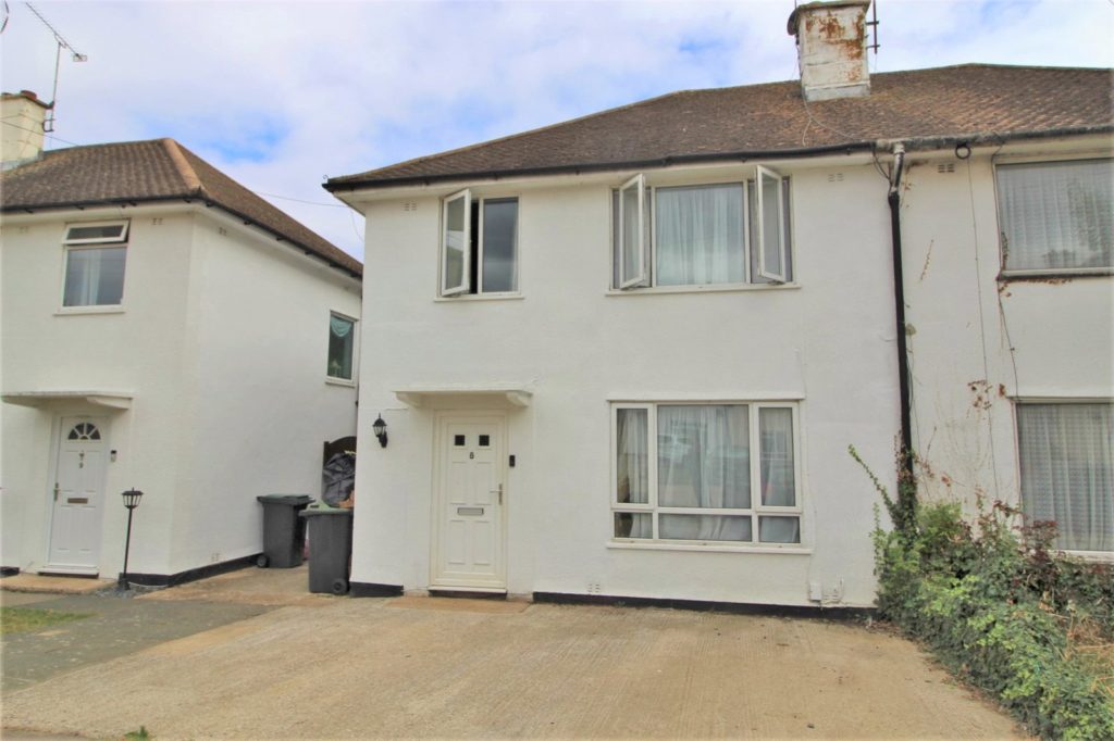 Tiptree Close, Leigh-on-Sea, Essex, SS9 4BA