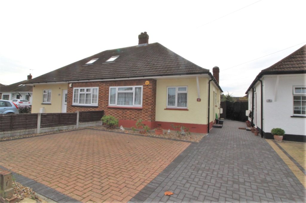 Bradley Close, Thundersley, BenfleetEssex, Essex, SS7 3AQ