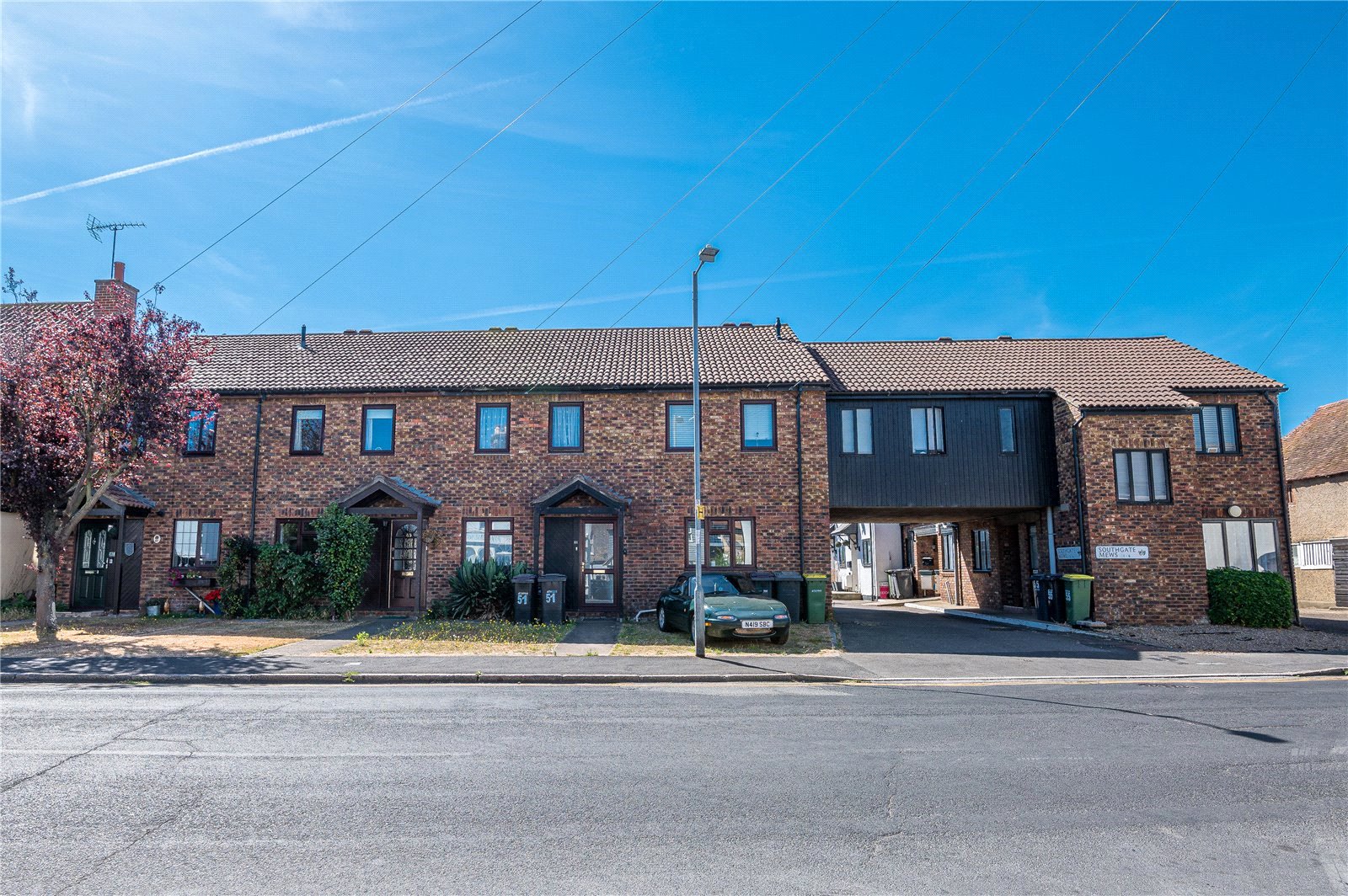 Southgate Mews, Great Wakering, SouthendonSea, Essex, SS3 0DW Hunt