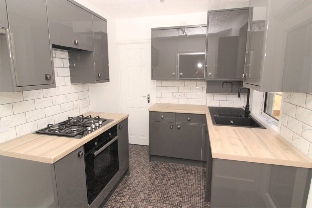 Sutton Court Drive, Rochford, Essex, SS4 1HS