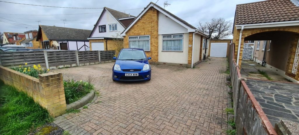 Mayfield Avenue, Hullbridge, Hockley, Essex, SS5 6JQ