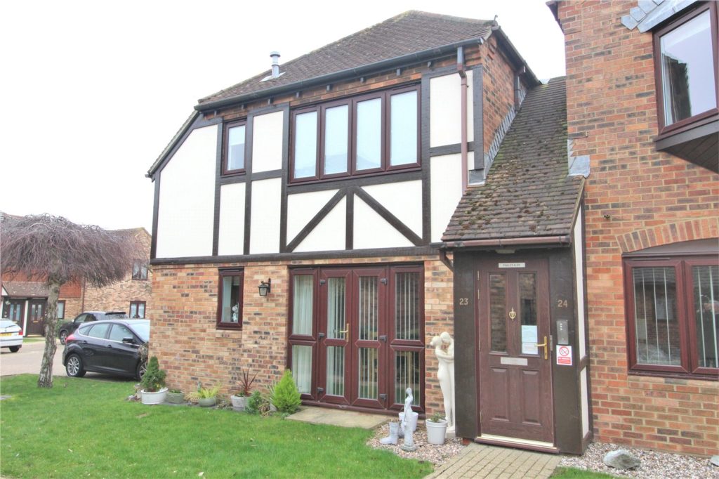 Orchard Mead, Eastwood Road North, Leigh-on-Sea, Essex, SS9 4LW