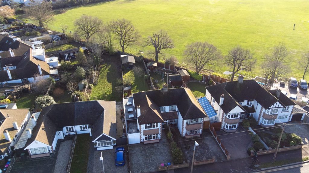 Eastwood Road North, Leigh-on-Sea, Essex, SS9 4LS