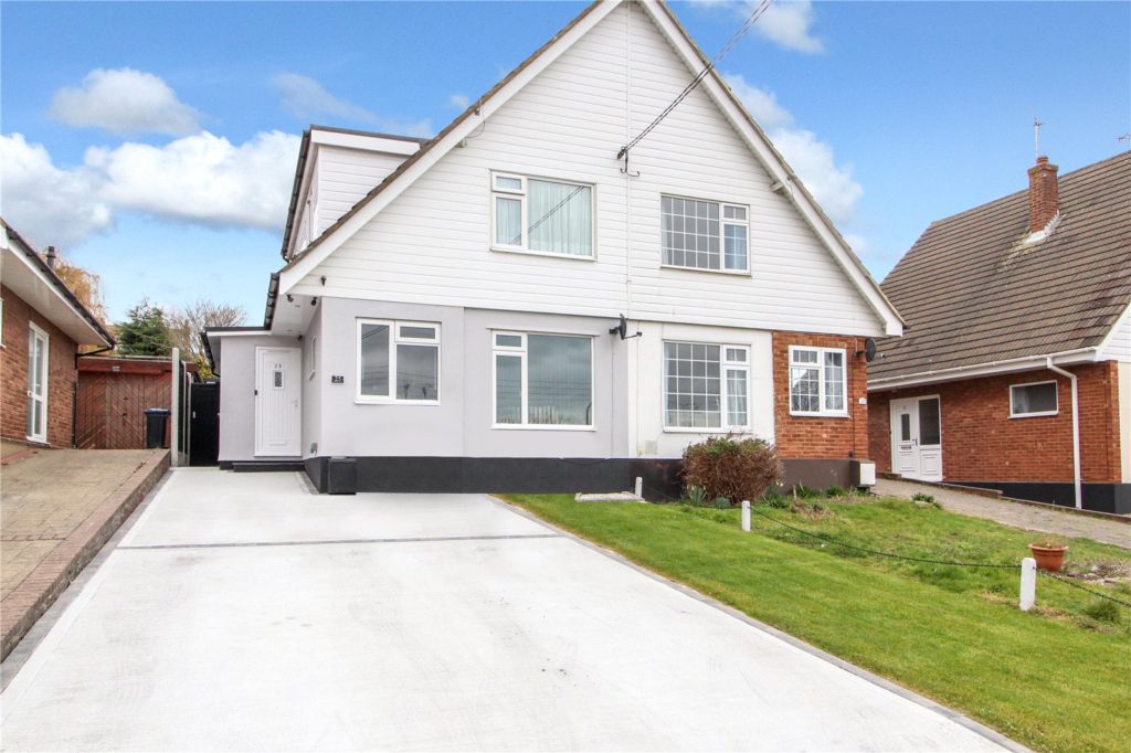 Boundary Road, Eastwood, Leigh On Sea, Essex, SS9 5BP