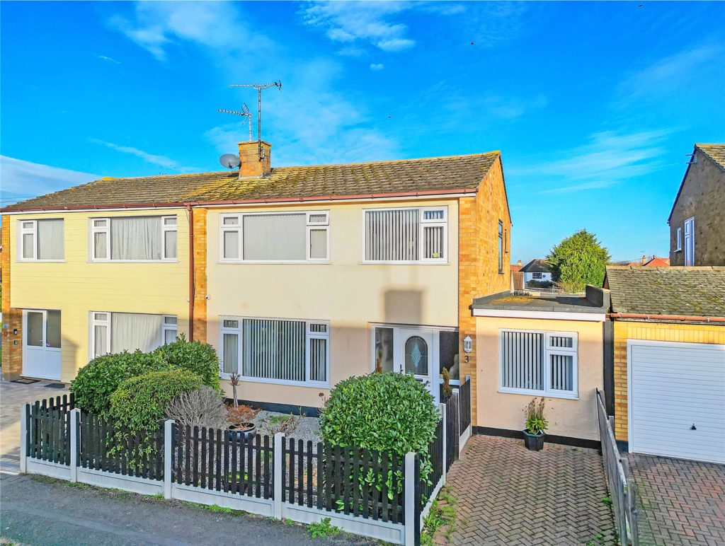 Stuart Close, Great Wakering, Essex, SS3 0JD