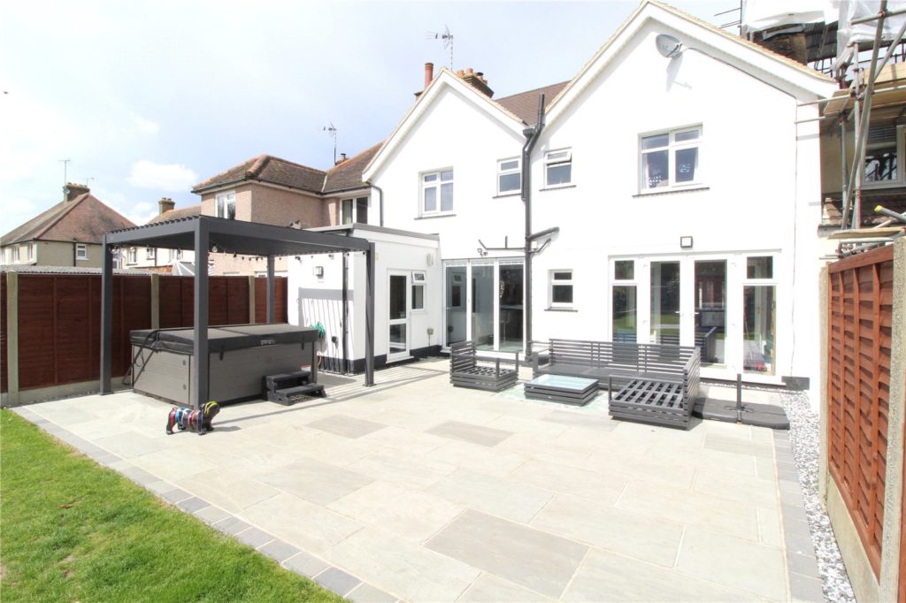 Arcadian Gardens, Hadleigh, Essex, SS7 2RP