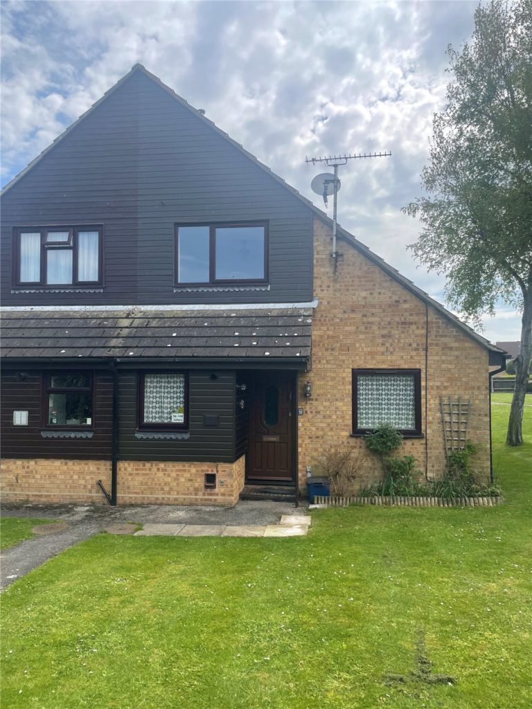 Midsummer Meadow, Shoeburyness, SouthendonSea, Essex, SS3 8UX Hunt