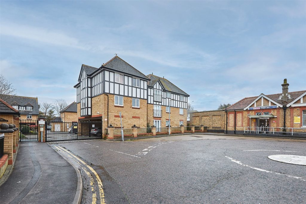 Barnstaple Road, Southend-on-Sea, Essex, SS1 3QH