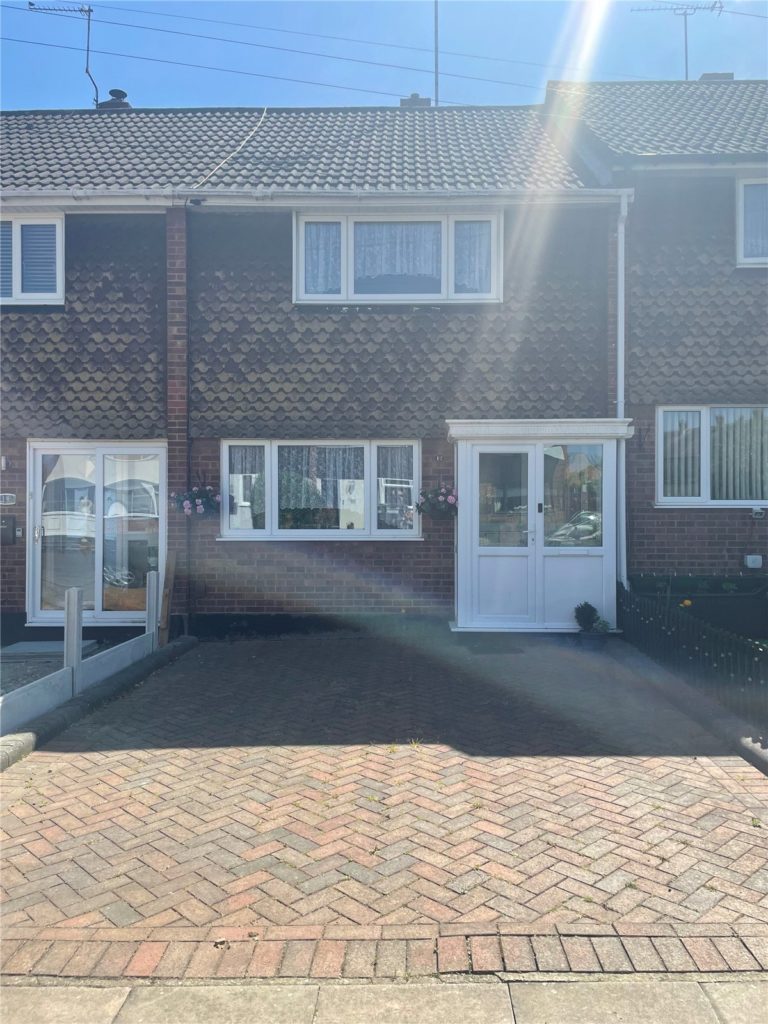 Bramble Road, Leigh-on-Sea, Essex, SS9 5HB