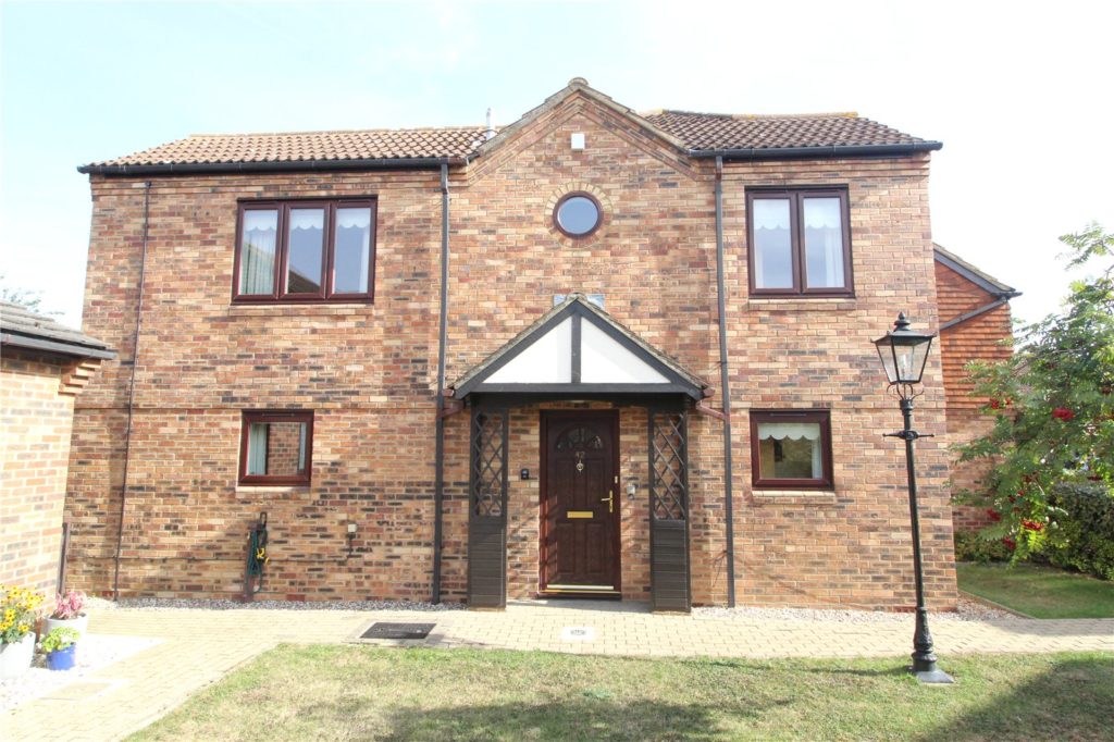 Orchard Mead, Eastwood Road North, Leigh-on-Sea, Essex, SS9 4LW