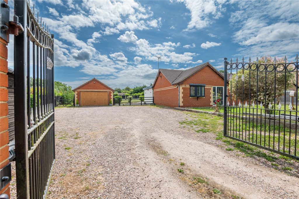 Ellesmere Road, Ashingdon, Essex, SS4 3JP