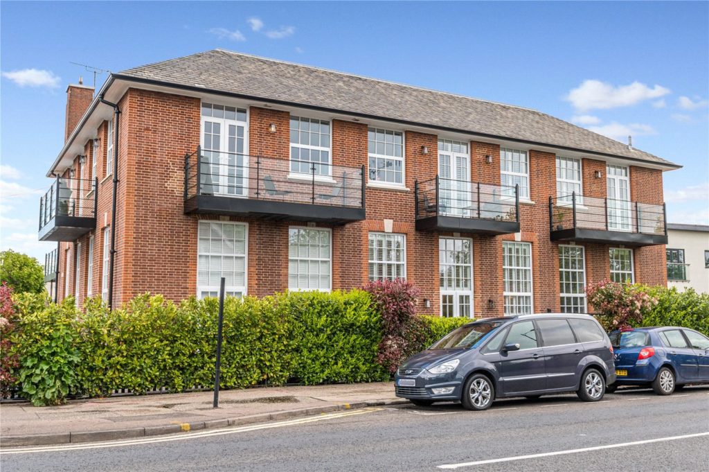 London Road, Leigh-on-Sea, SS9 2SA