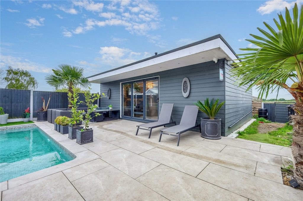 Alexandra Road, Great Wakering, Southend-on-Sea, Essex, SS3 0GW