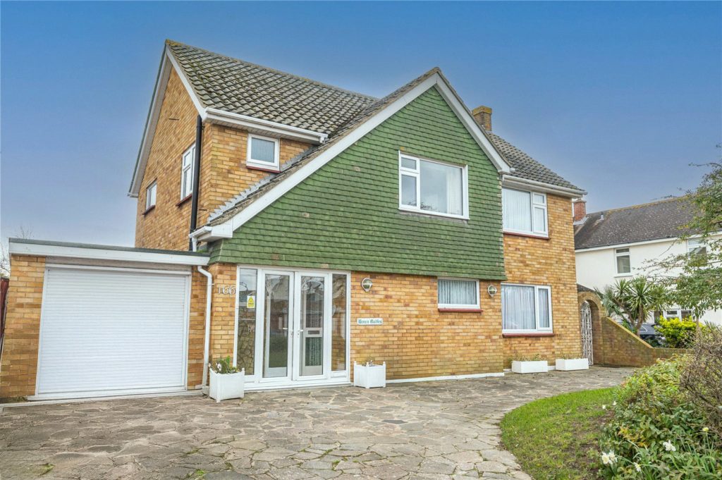 Burges Road, Thorpe Bay, Essex, SS1 3JP