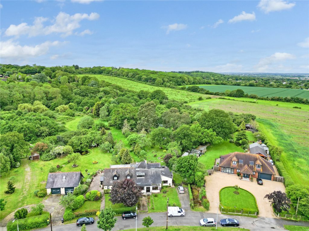 Ashingdon Road, Rochford, Essex, SS4 3JF