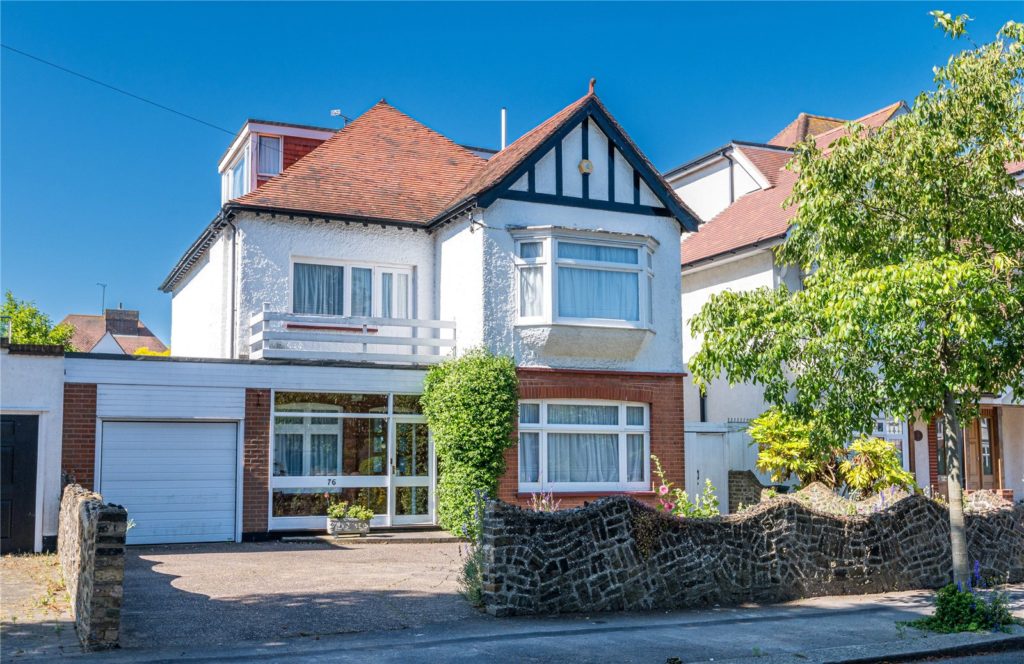 Burges Road, Thorpe Bay, Essex, SS1 3HU