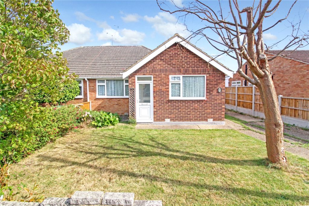 Sairard Gardens, Leigh-on-Sea, Essex, SS9 5AJ