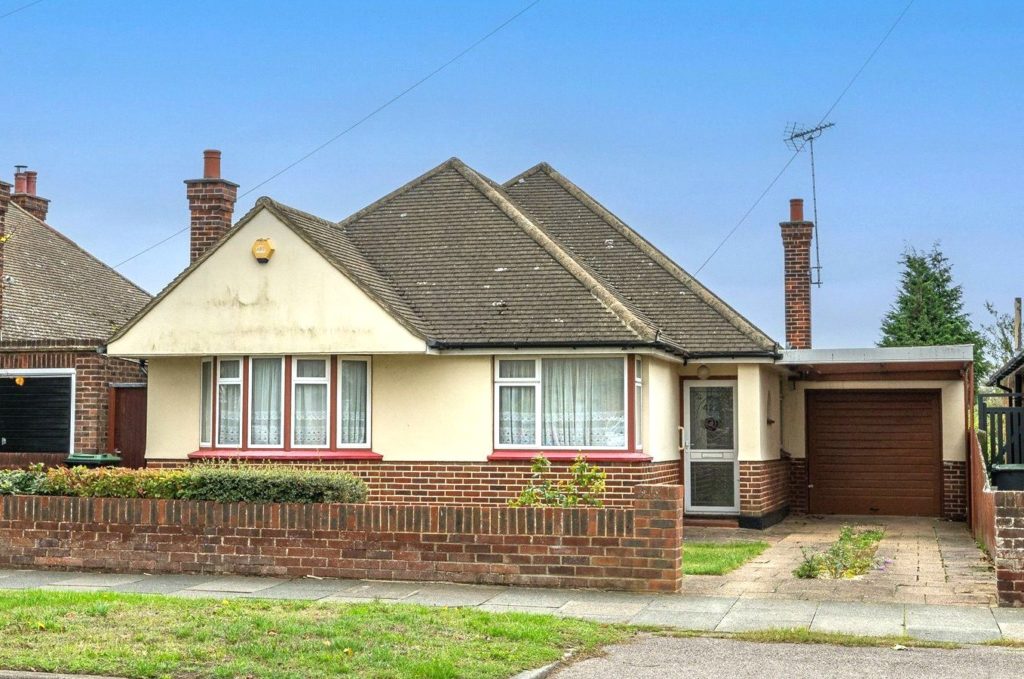 Woodgrange Drive, Thorpe Bay, Essex, SS1 3DZ