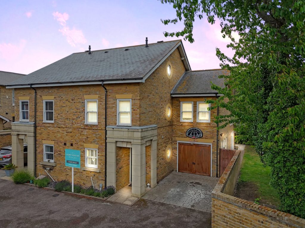 Horseshoe Crescent, Shoebury Garrison, Shoeburyness, Essex, SS3 9WL