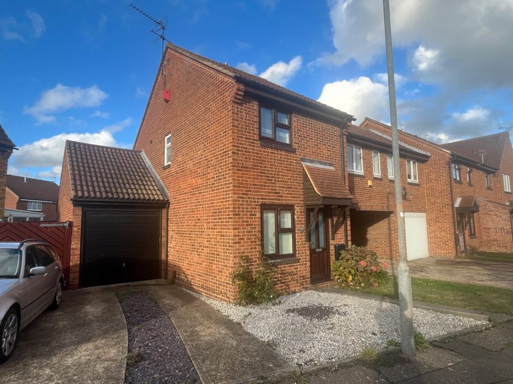 Woodcotes, Shoeburyness, Southend-On-Sea, Essex, SS3 8XH