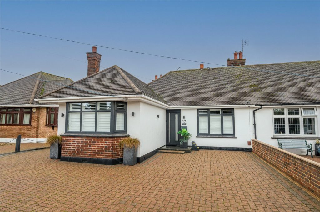 Meadow Drive, Thorpe Bay, Essex, SS1 3DJ