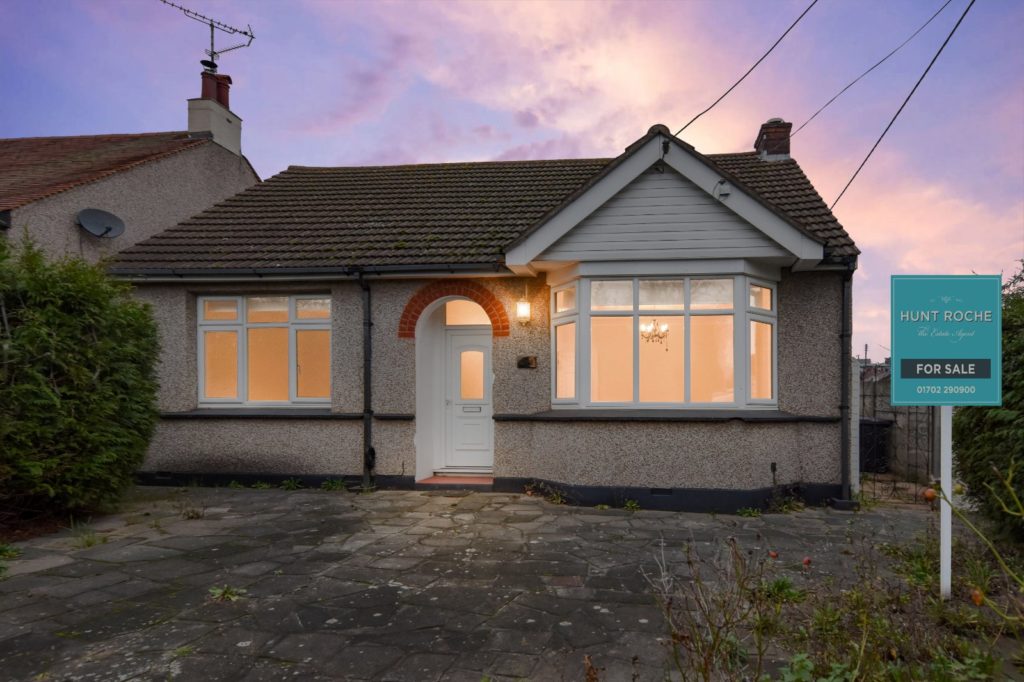 Eastwood Road, Rayleigh, Essex, SS6 7LL