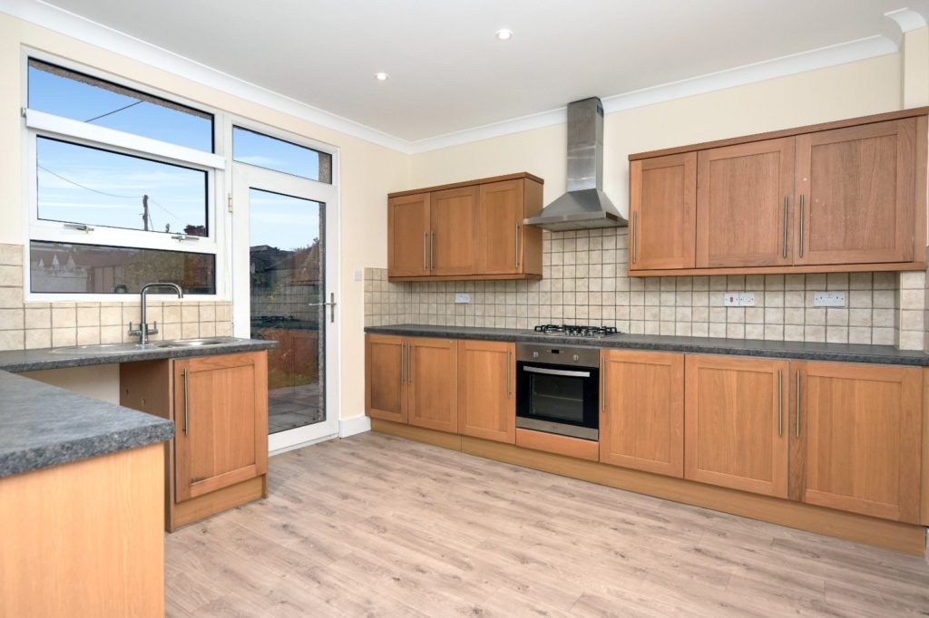 Eastwood Road, Rayleigh, Essex, SS6 7LL