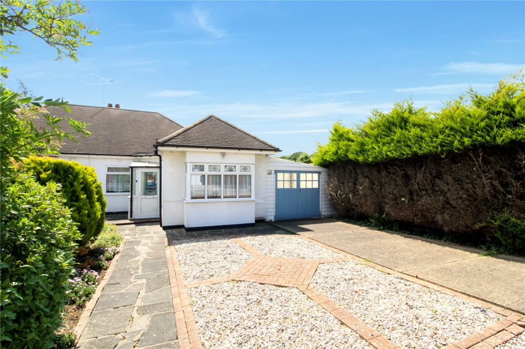 Park View Drive, Leigh-on-Sea, Essex, SS9 4TU