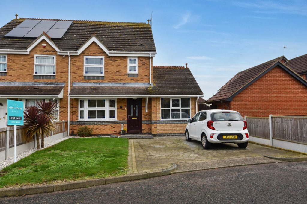 Woodley Walk, North Shoebury, Shoeburyness, Essex, SS3 8TL
